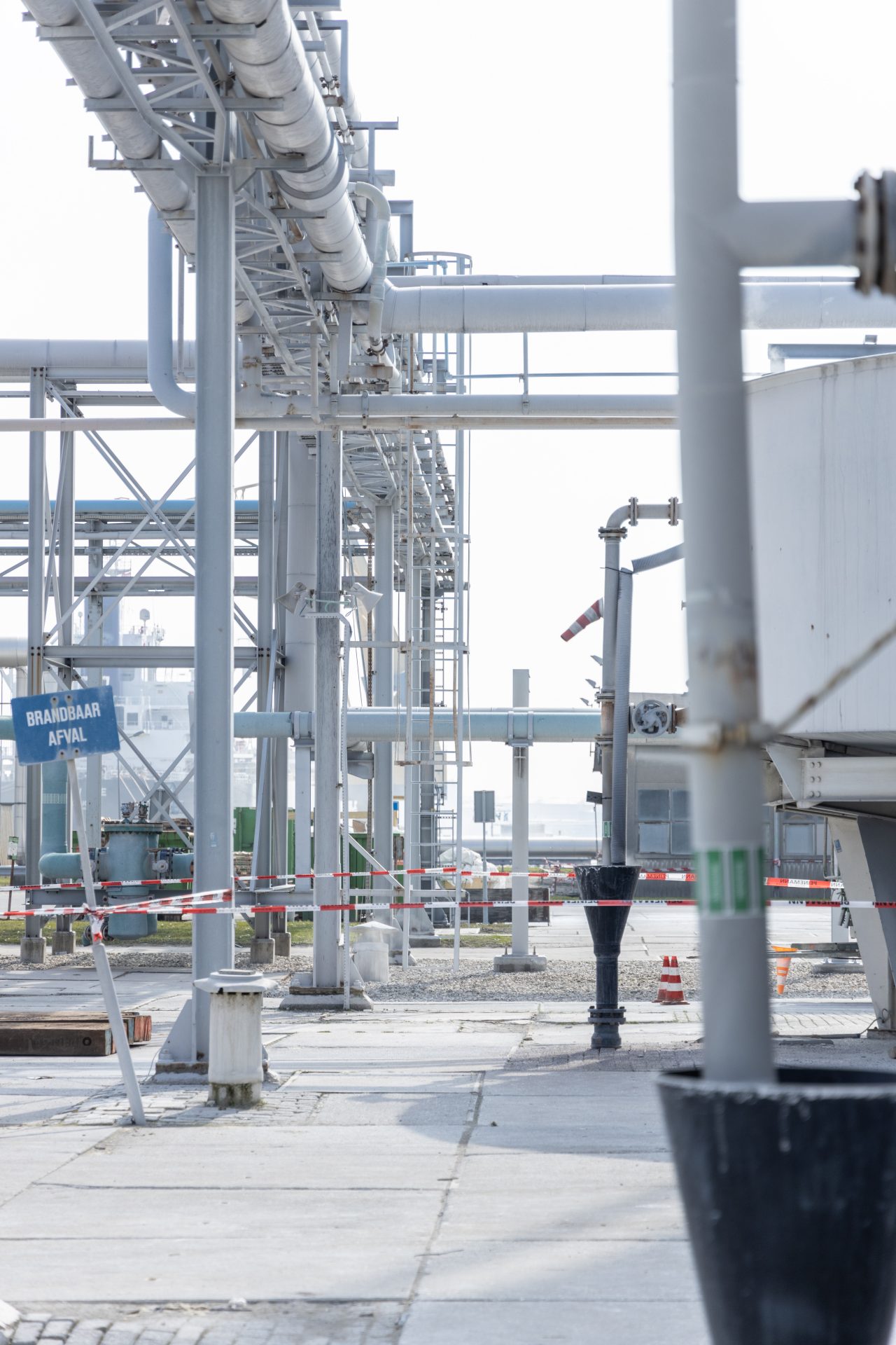 Allgemeine Startseite für die chemische Industrie Außenaufnahme auf dem Gelände einer chemischen Anlage.